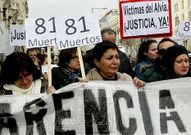 Concentraci�n de v�ctimas del accidente en Madrid. 