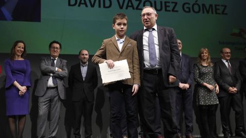 Hasta un total de cuarenta alumnos de distintos centros de la provincia resultaron premiados en el concurso de la Constituci�n.