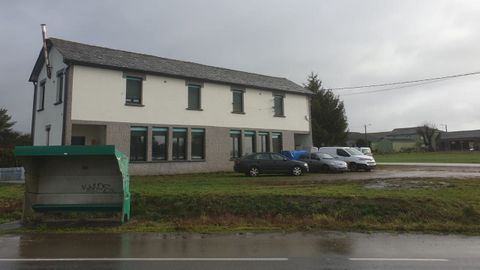 Antigua escuela de Crecente (A Pastoriza), en la que se habilit� una vivienda