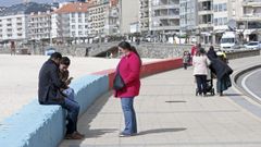 Imagen del paseo del Silgar, en Sanxenxo, en el pen�ltimo d�a antes de entrar en restricciones de nivel alto