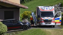 Una mujer y un hombre han sido localizados muertos este s�bado con heridas de arma de fuego en su vivienda en la parroquia de Columbiello, en el municipio asturiano de Lena.