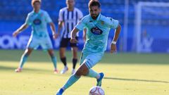 Ilias Charid, en el partido del Pontevedra frente al Avil�s