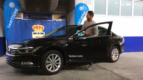 Rocha recibe su coche