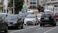 ATASCO EN EL PASEO MARITIMO POR OBRAS DE ASFALTADO