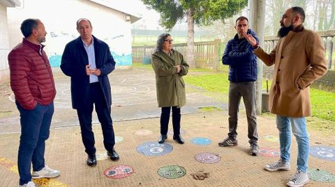 Docentes de Madrid visitan el colegio Campomaior para conocer el sistema educativo gallego