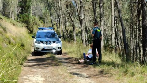 Auxiliada una mujer de 60 a�os por un posible golpe de calor mientras realizaba una ruta en Illano (Asturias)