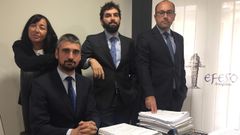 De izquierda a derecha, Olga Blanco, Adrián Martínez Alconada, Alberto Suárez Martínez y Carlos Suárez Peinado (sentado)