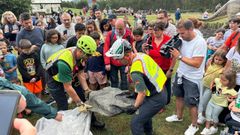 Recuperación de una huella de dinosaurio en Villaviciosa.