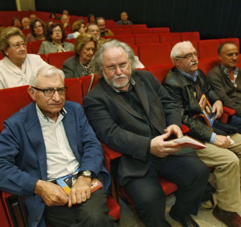 O libro �Xos� Filgueira Valverde. O intelectual, o galeguista, o profesor, o investigador�, de Xes�s Alonso Montero presentouse onte no Sexto Edificio do Museo coa asistencia de intelectuais, familiares e amigos do �vello profesor�. 