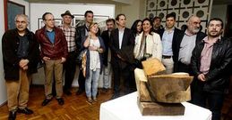 La inauguraci�n atrajo ayer al Liceo-Casino a numeroso p�blico y a muchos de los 47 artistas.