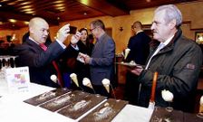 En la presentaci�n se degust� una de las tapas que se ofrece en el restaurante Enxebre.