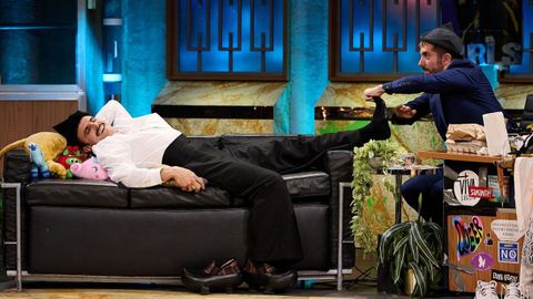 Rodrigo Cuevas visita La Revuelta