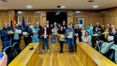 Hosteleros y vecinos de Xinzo que recibieron premios en el concurso Patapas.