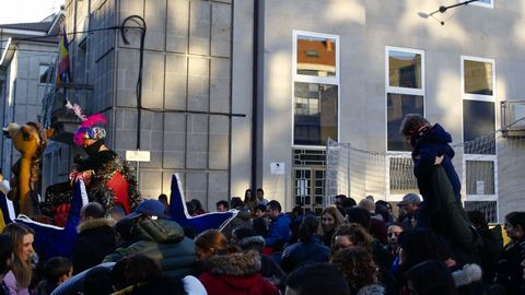 Cabalgatas de Reyes de Ourense.Cientos de personas se congregaron en las calles de Xinzo para recibir a los Reyes Magos