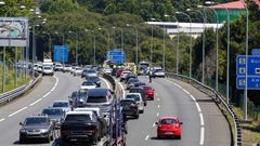 Retenciones en la salida de A Coru�a por una triple colisi�n
