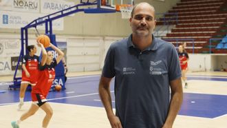 Fernando Buend�a, en la previa del encuentro entre el Baxi Ferrol y el Maristas este martes.