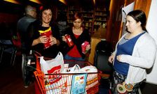 El Concello recogi� alimentos antes de los conciertos de M�sica nos Tilos.
