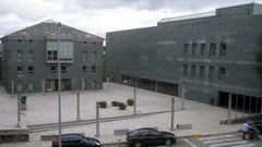 El Conservatorio est� en el mismo edificio que el Auditorio (a la derecha de la imagen)