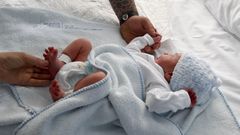 Dylan, el primer beb� nacido en Ferrol en 2020