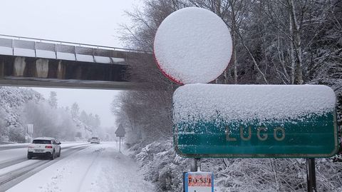 Nevada en el tramo del corredor de Chantada a Laln que pasa por el Alto do Faro