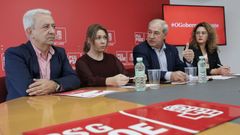 Luis �lvarez, portavoz del PSdeG en el Parlamento; Pilar Garc�a Porto, diputada provincial; Jos� Tom�, presidente de la Diputaci�n, y Patricia Otero, diputada auton�mica, en la reuni�n celebrada en Lugo este lunes.