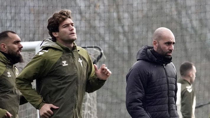 Marcos Alonso y Claudio Gir�ldez, en un entrenamiento reciente del Celta.
