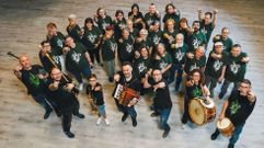 Vai Ra�ala Meu act�a en la Feira do 12 de Becerre�