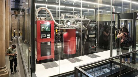 Ordenador cu�ntico en el Barcelona Supercomputing Center.