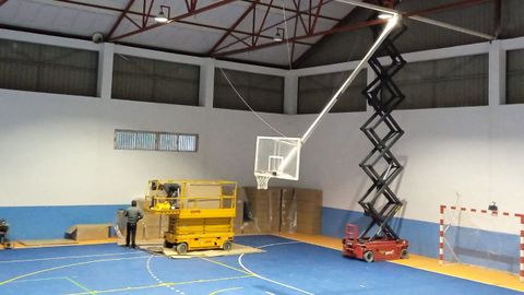 Imagen de las obras en el polideportivo de Vern