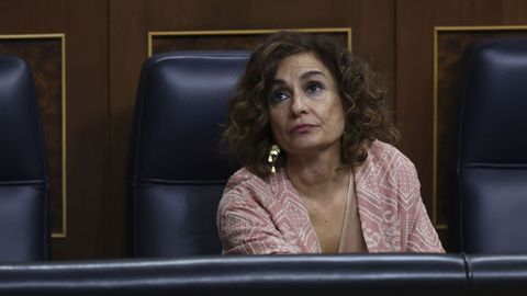 La vicepresidenta primera del Gobierno y ministra de Hacienda, Mara Jess Montero, en el debate relativo al objetivo de estabilidad presupuestaria.