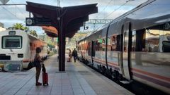 Viajeros en la estaci�n de A Coru�a