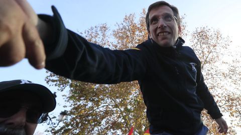 Almeida, a Ortega Smith: �Quiz�s no tengo los huevos que �l tiene pero tengo los votos de los que �l carece�