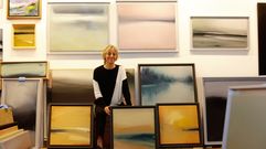 Amelia Palacios, en el estudio que comparte con su padre, �lex M�ndez, en Mourente. 