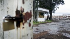 Tras la demolici�n de las naves de Megasa, el centro comercial espera la licencia de la Xunta. 