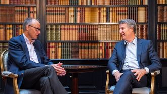 El canciller alem&aacute;n, Friedrich Merz,  y el presidente del PP, Alberto N&uacute;&ntilde;ez Feijoo, durante su encuentro en Madrid. 