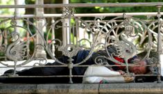 El programa busca una atenci�n integral y estructural a las personas sin hogar y sin techo. 