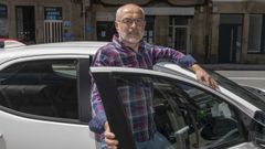 Suso Vilari�o Rodr�guez, director de la autoescuela Santa Eulalia.