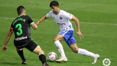 Pomares, de blanco, en un Tenerife-Legan�s