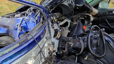 Restos del veh�culo siniestrado esta tarde de jueves 