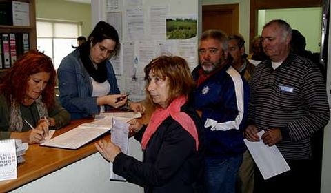 Los vecinos presentaron sus solicitudes en el Distrito V. 