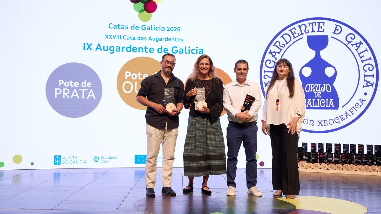 Licores y aguardientes gallegos reivindican su calidad: «Os chupitos que se regalan conxelados son unha lacra que non axudan nin ao produtor nin á hostelería»