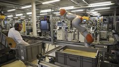 Instalaciones de Telev�s, en las que se han dise�ado espacios y herramientas de trabajo robotizadas acordes con el concepto de f�brica 4.0 o f�brica del futuro