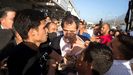 Guaid, golpeado por la muchedumbre chavista al aterrizar en Caracas
