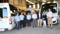 El delegado de la Xunta en Ourense visit� las instalaciones de la empresa Autocares P�rez en Cea.