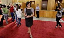 Paula Fern�ndez fue ayer protagonista en el Parlamento donde fue designada senadora.