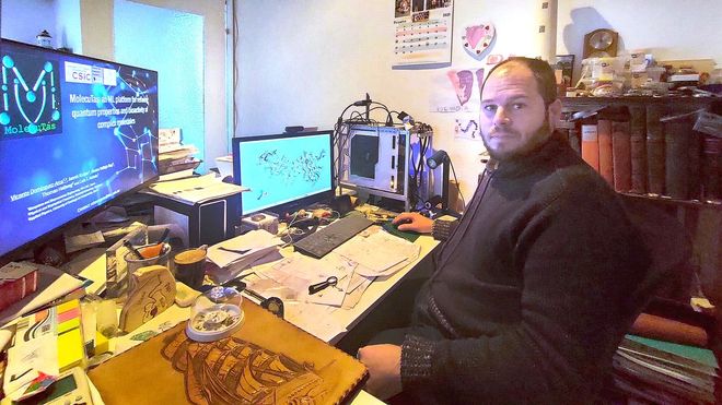 Vicente Dom�nguez, investigador de Ribeira que trabaja en Alemania y participa en un trabajo en el CSIC