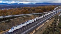 Un Alvia pasando con la zona de Zamora en la que se abrir� el nuevo tramo de alta velocidad