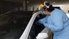 Foto de archivo de auto-covid en el hospital mari�ano