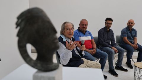 Manuel Bucios, creador de la Calpurnia del OUFF, en la presentacin en el Centro Cultural Marcos Valcrcel.