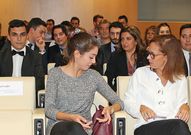 En la Escuela de Negocios Afundaci�n se entregaron los diplomas a los alumnos que finalizaron distintos m�steres. 